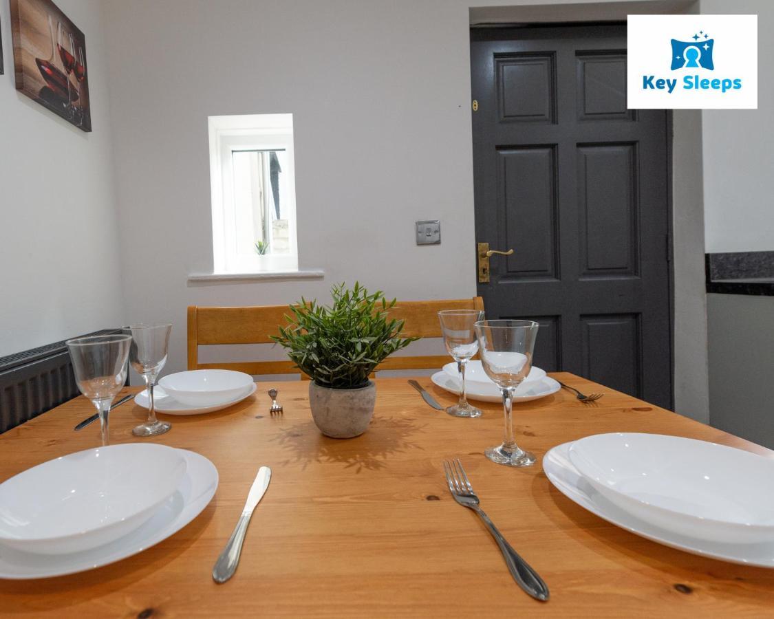 Five Bedroom Spacious Modern House By Keysleeps Short Lets Workington Lake District Beach Exterior foto